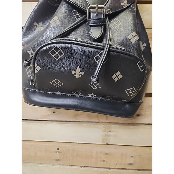 Woman's Faux Leather Printed Backpack - Picture 2 of 10